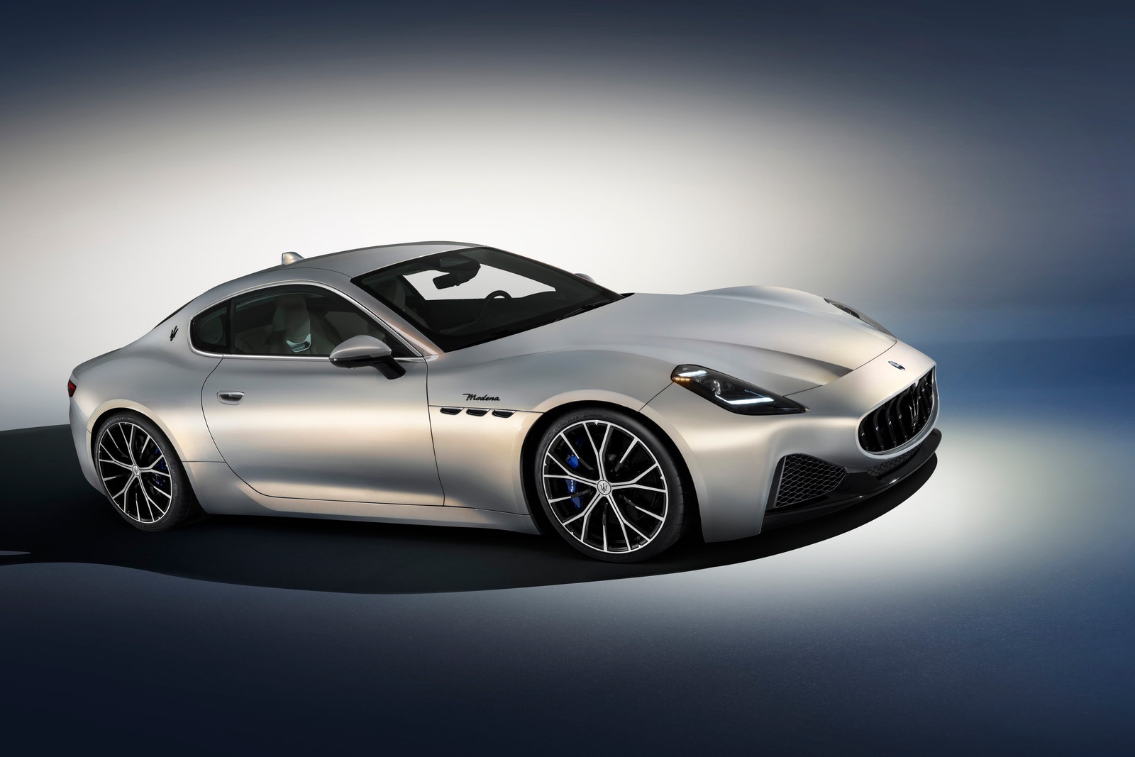 Maserati reveals posh and hightech cabin of the 2024 GranTurismo
