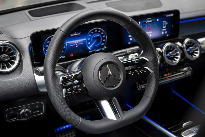 2024 Mercedes EQB steering wheel