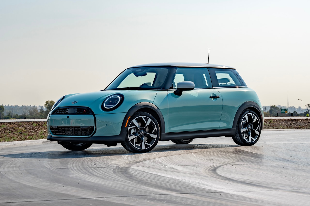 2025 Mini Cooper S front 3/4