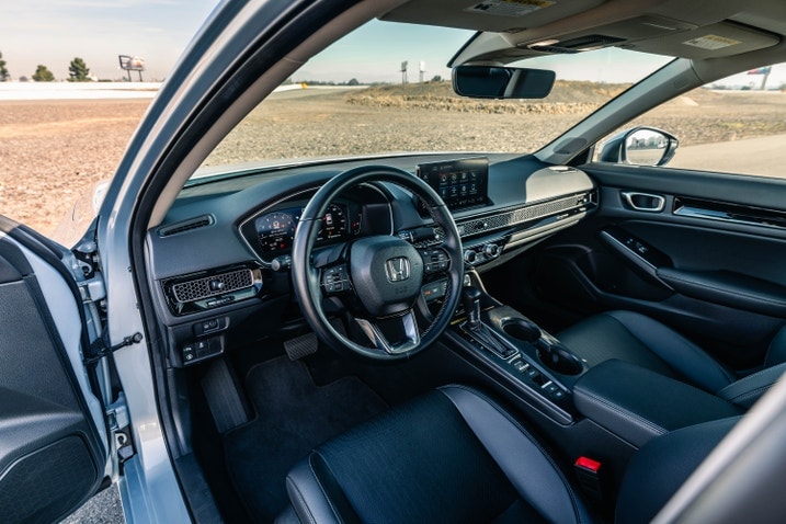2023 Honda Civic interior