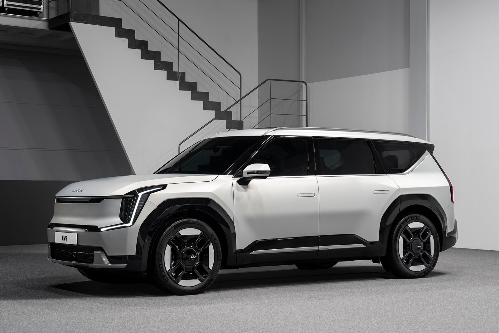 2024 Kia EV9 electric SUV front