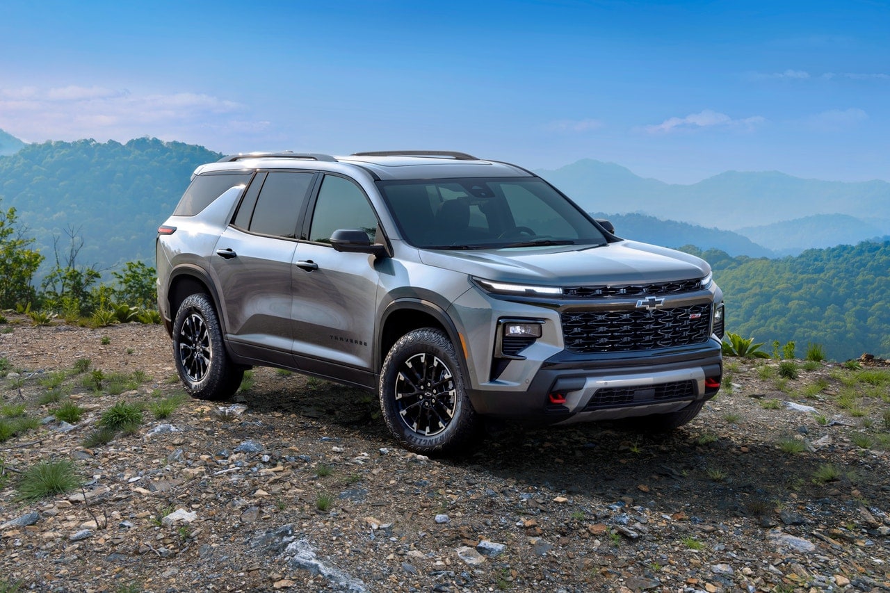 2024 Chevrolet Traverse First Look Space, Screens and Super Cruise