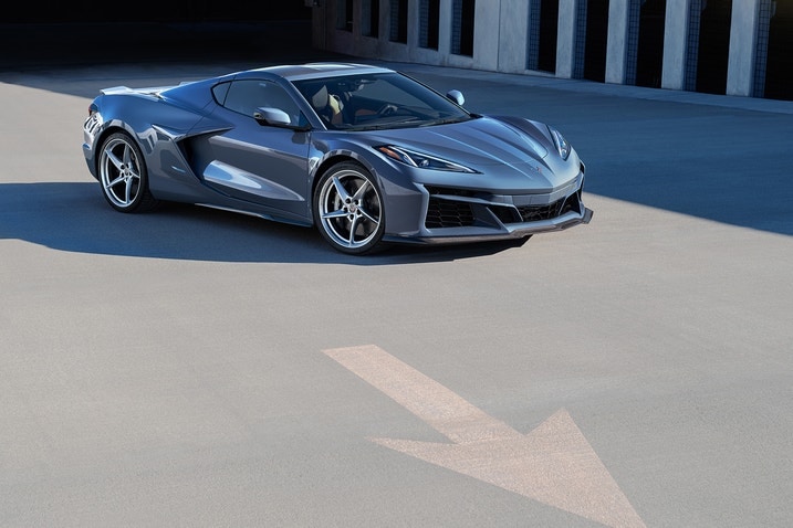 2024 Chevrolet Corvette E-Ray front