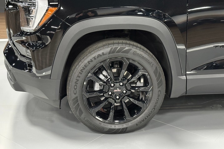 2025 GMC Terrain Elevation wheel