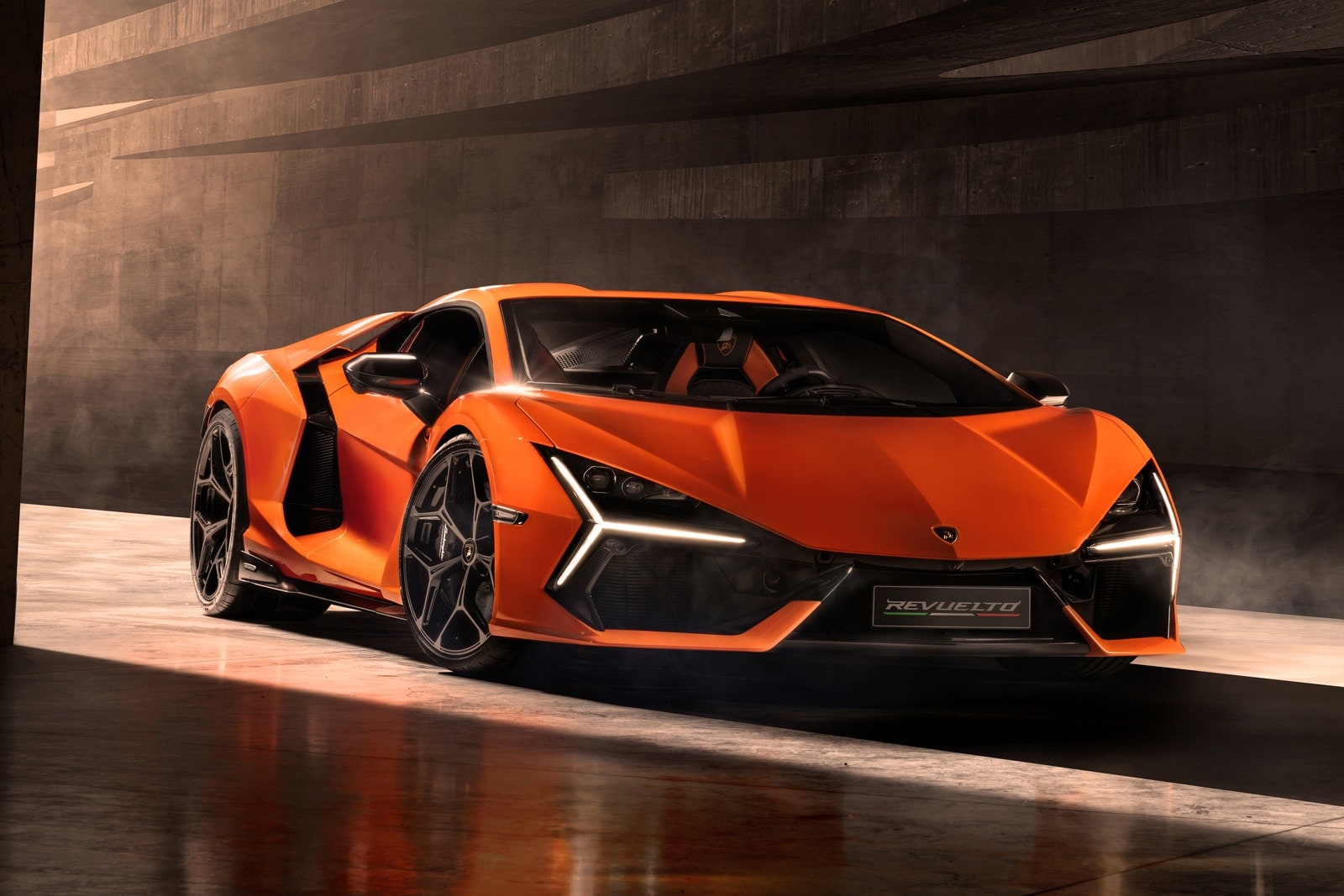 2024 Lamborghini Revuelto front three-quarters static