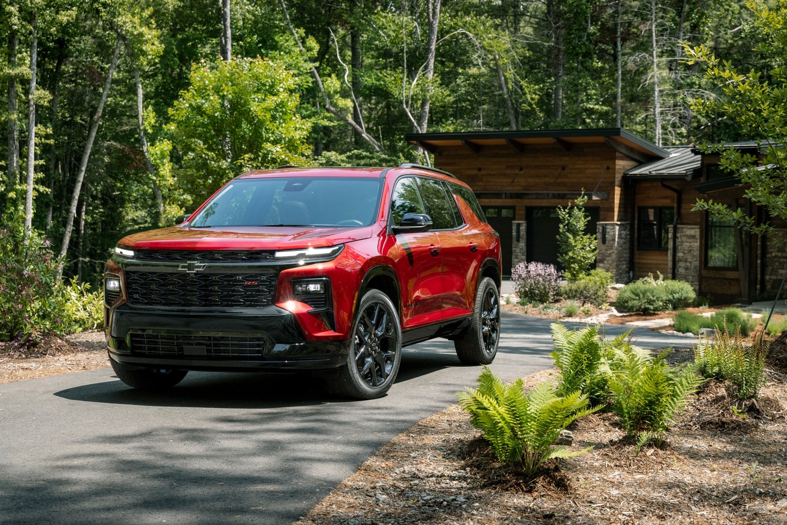 Choosing Between the 2024 Chevrolet Traverse and Honda Pilot: Traverse’s Advantage thumbnail