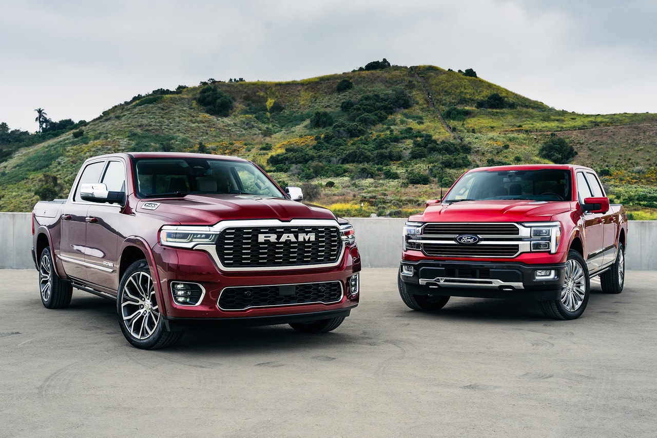 Ford F-150 vs. Ram 1500 front 3/4 photo