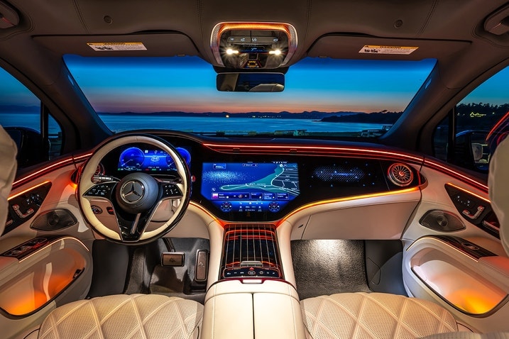 2024 Mercedes-Maybach EQS 680 SUV dashboard
