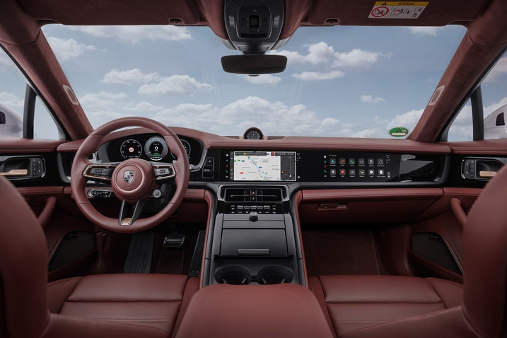 2025 Porsche Panamera interior