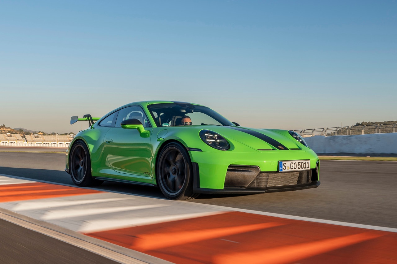2025 Porsche 911 GT3 driving