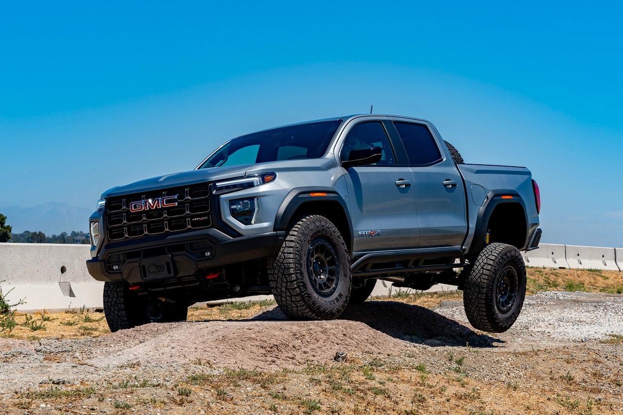 2024 GMC Canyon off-road