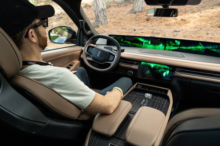Lincoln Navigator Rejuvenate setting
