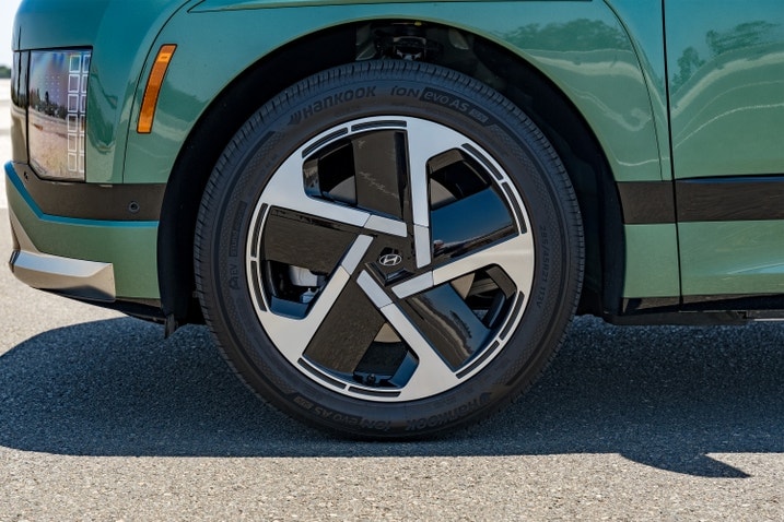 2026 Hyundai Ioniq 9 wheel
