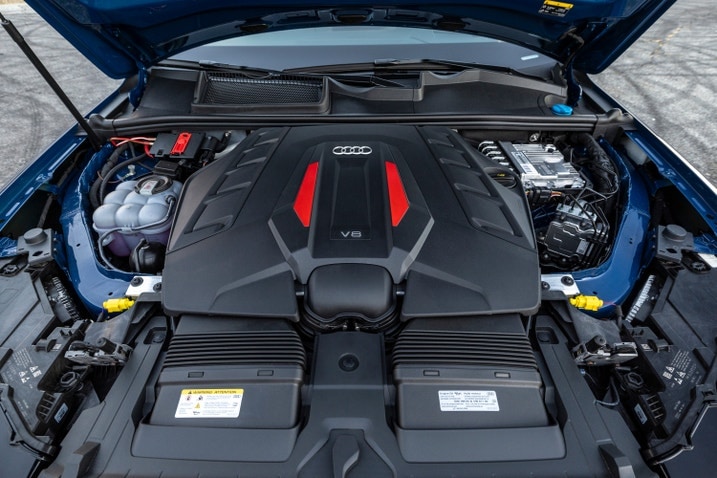 2025 SQ7 Engine