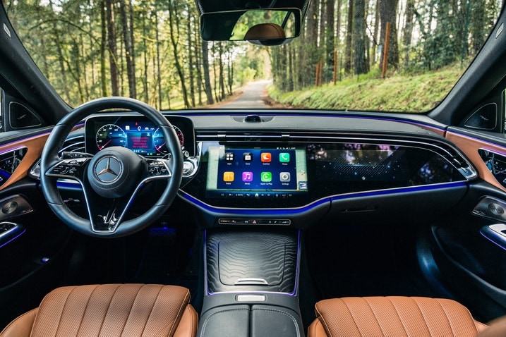 2025 Mercedes-Benz E-Class All-Terrain front interior