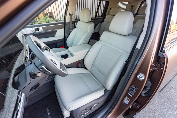 Edmunds' 2024 Hyundai Santa Fe Hybrid Calligraphy front seats
