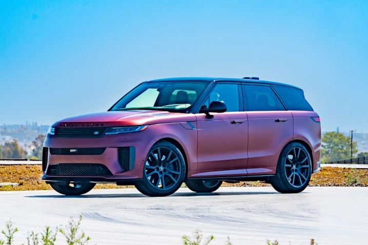 2025 Range Rover Sport SV front 3/4