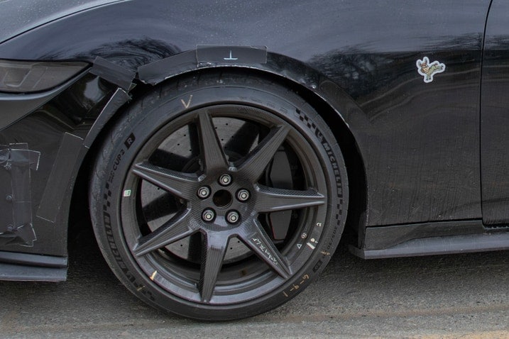 2027 Ford Shelby GT500 test mule carbon fiber wheel front