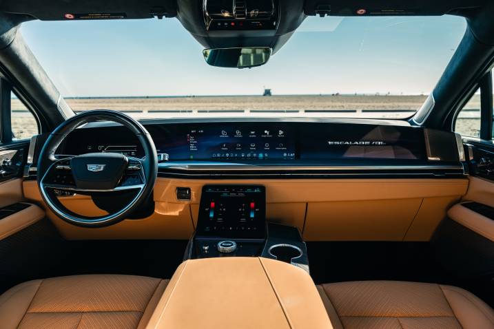2026 Cadillac Escalade IQL pillar-to-pillar infotainment display
