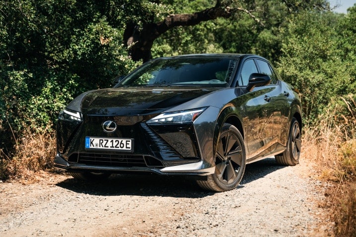 Lexus RZ 550e Exterior Front 3/4