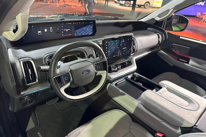 2025 Ford Expedition dashboard