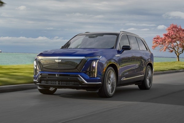 2026 Cadillac Vistiq First Drive: Lyriq Roots, Escalade Ambitions