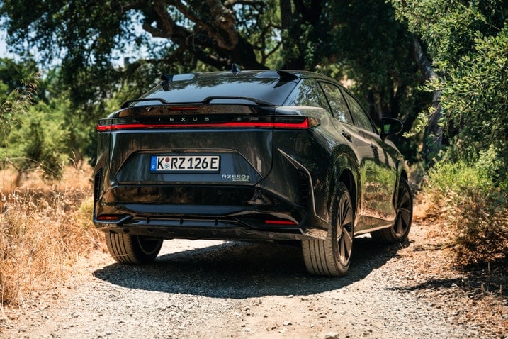 Lexus RZ 550e Exterior Rear 3/4