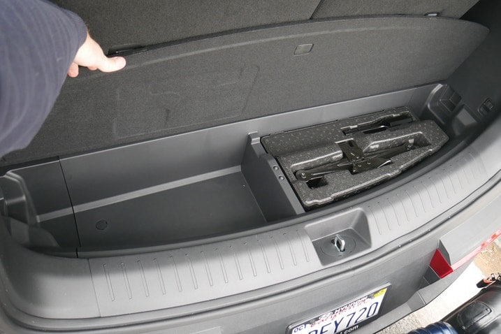 2025 Hyundai Santa Fe underfloor