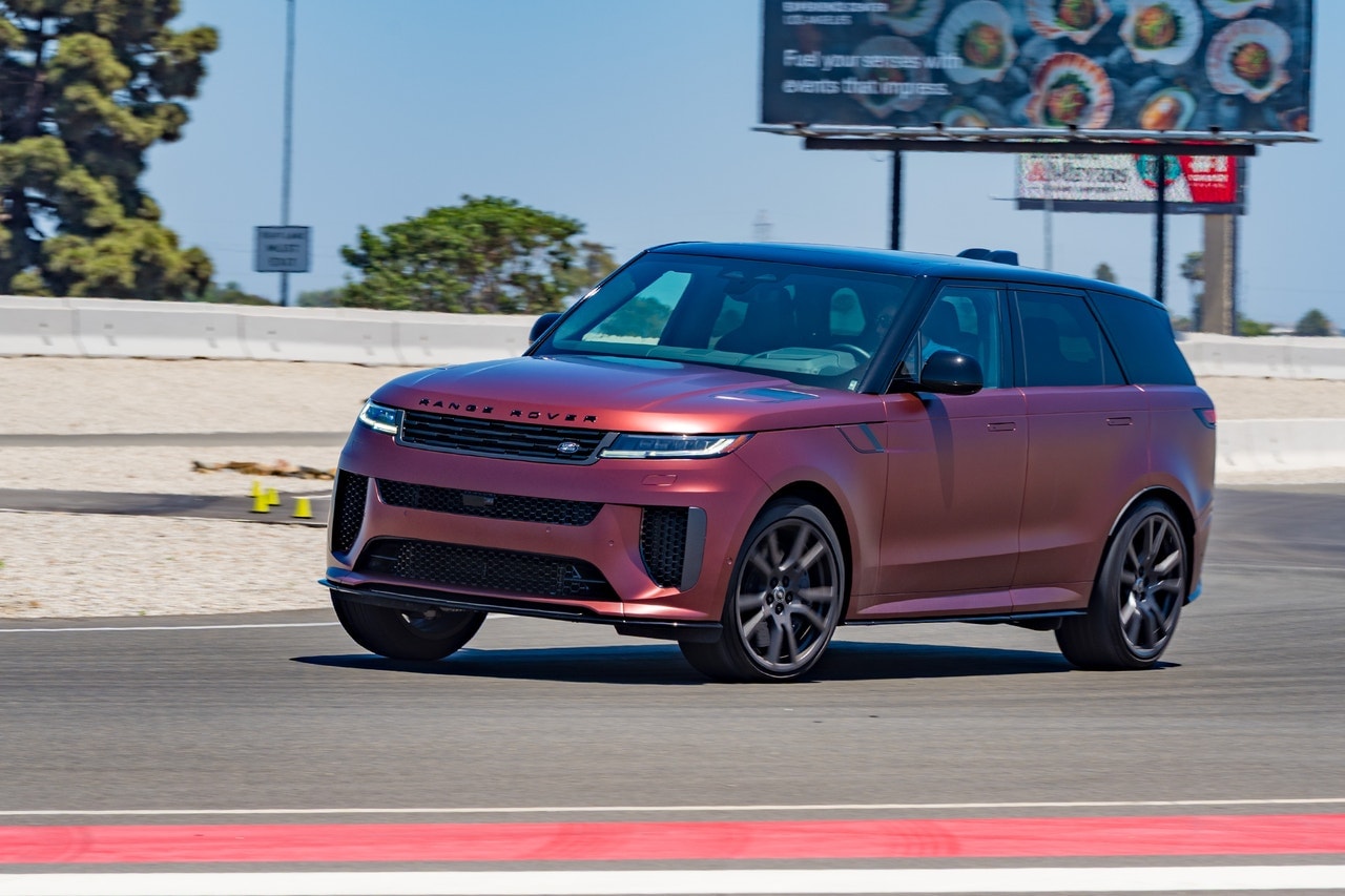 2025 Range Rover Sport SV