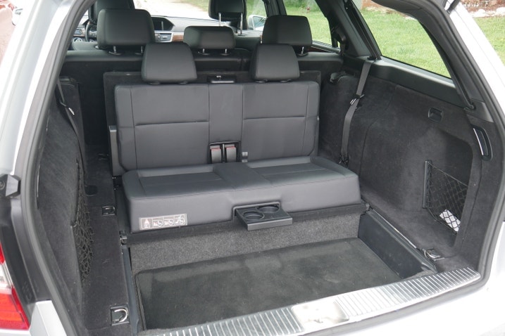 2025 Mercedes-Benz E-Class All-Terrain cargo test