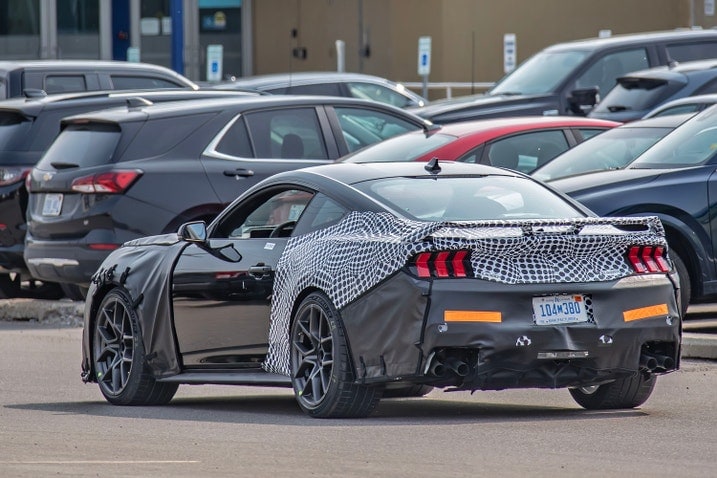2026 Ford Mustang Shelby GT500 spy shots