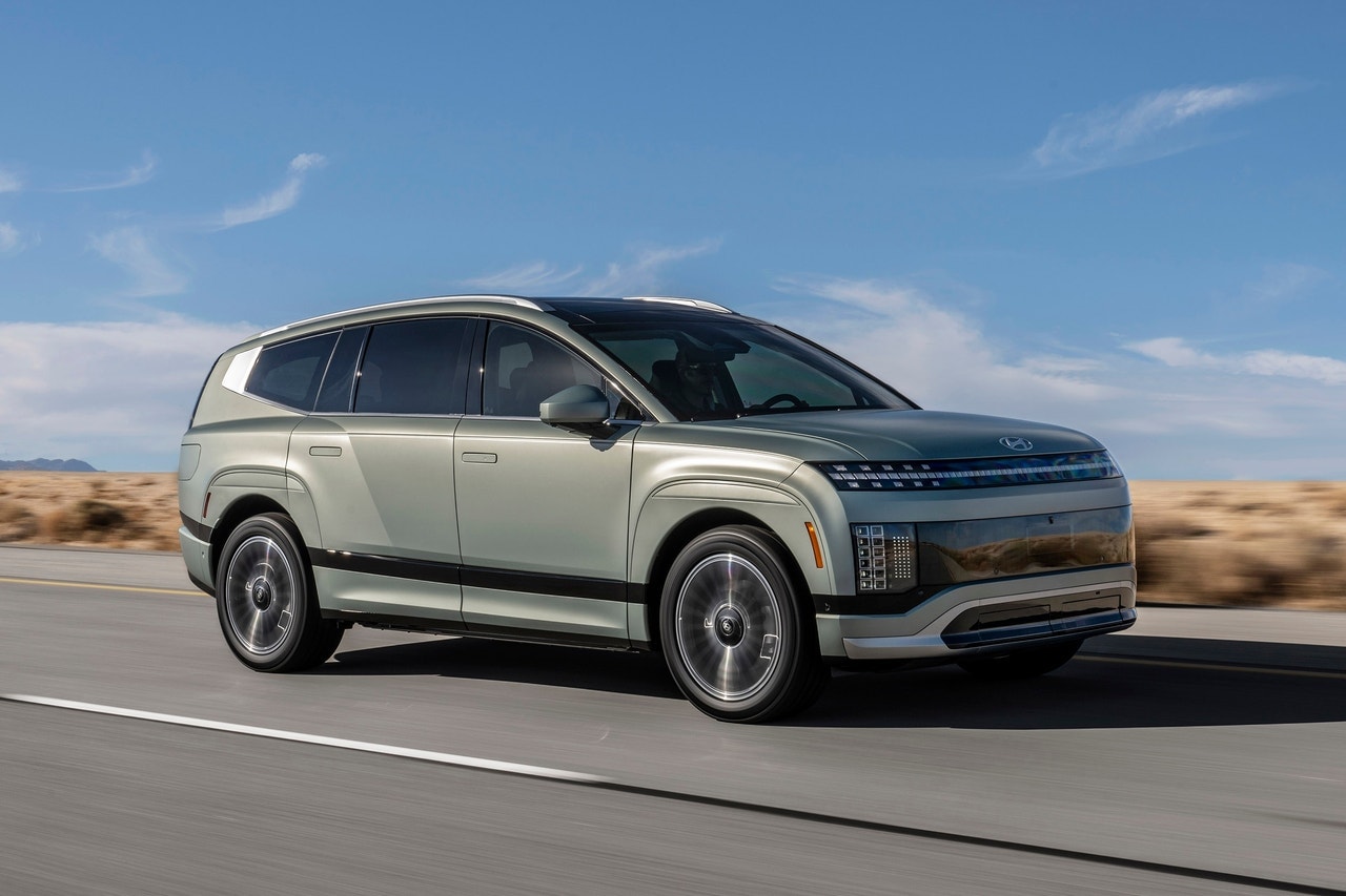 2026 Hyundai Ioniq 9 driving