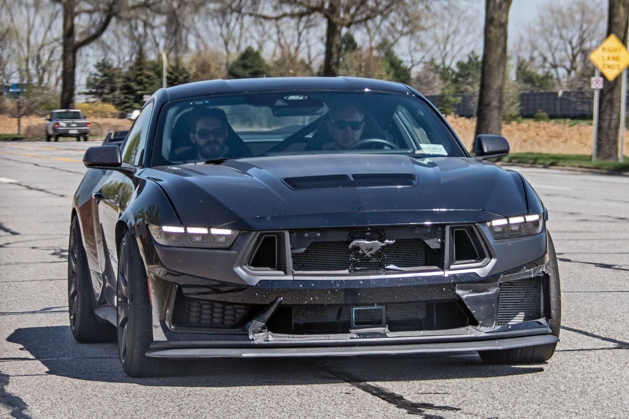 2027 Ford Shelby GT500 test mule hard front