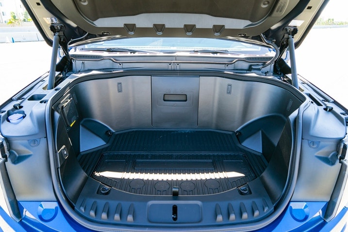 2022 Ford F-150 Lightning frunk