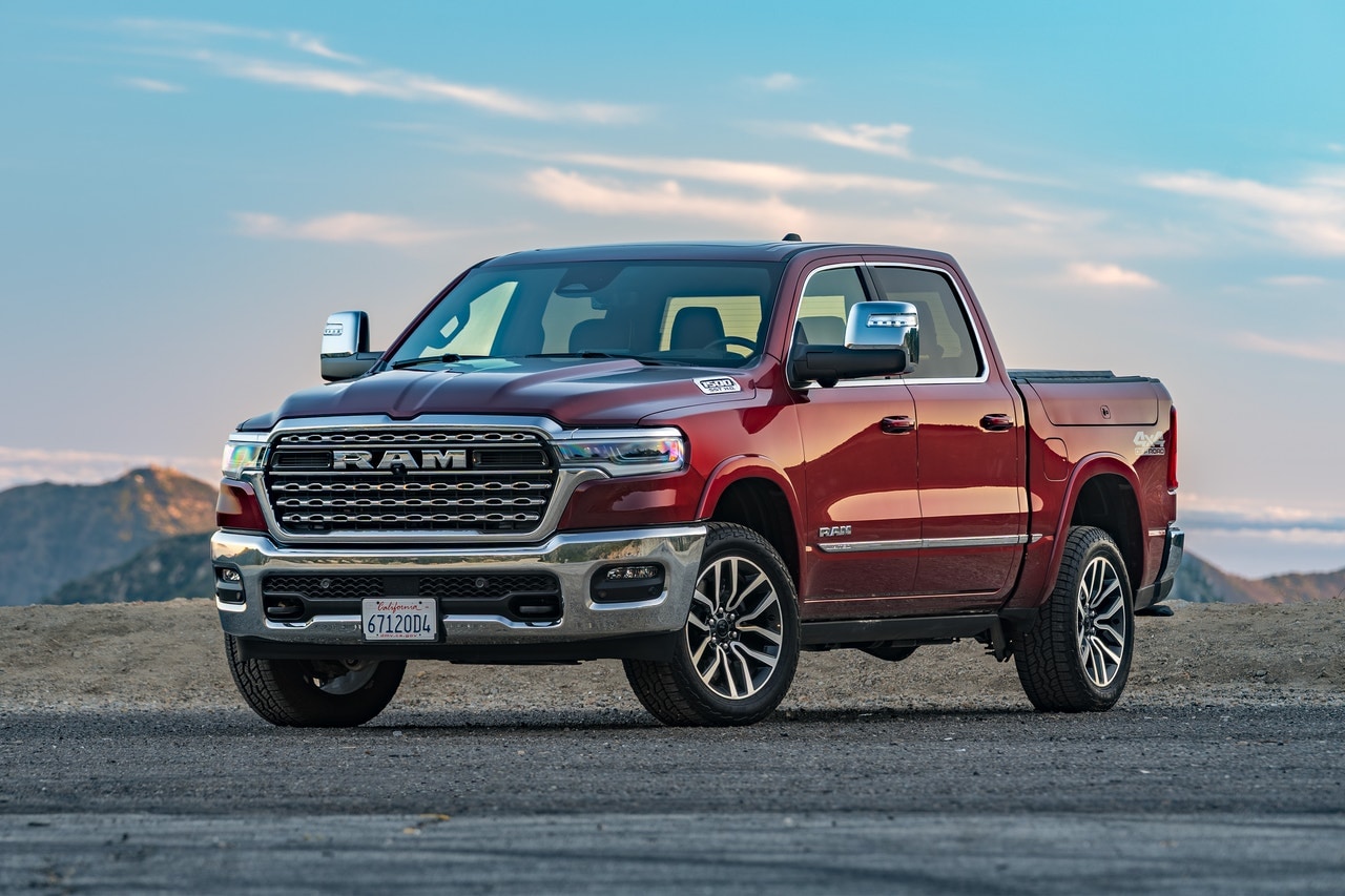 2025 Ram 1500 Limited front 3/4