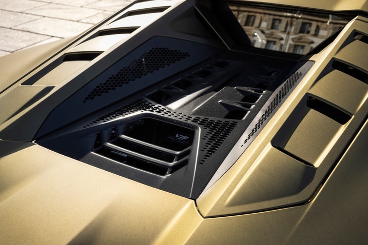 2026 Lamborghini Temerario engine cover