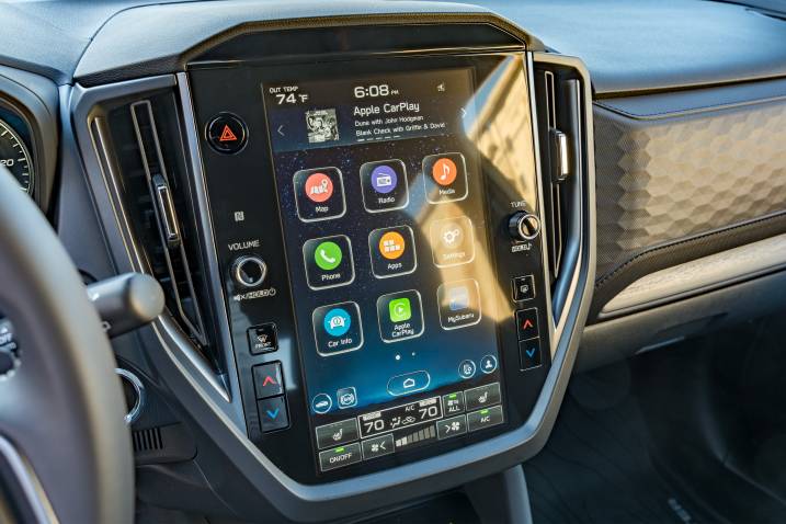 2025 Subaru Forester Limited Hybrid Touchscreen