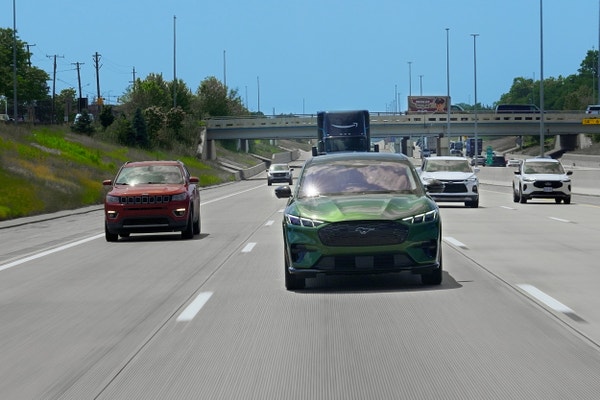 Hands On (and Off) With Ford BlueCruise 1.5: Automatic Lane Changes and Better Behavior