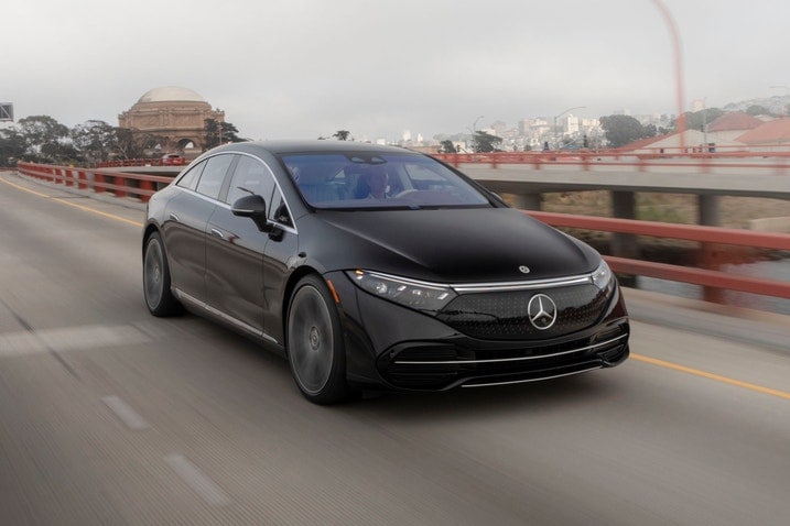 Mercedes-Benz EQS 450+ driving