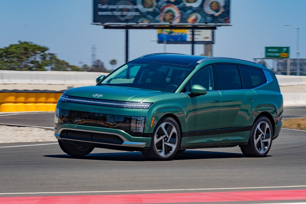 2026 Hyundai Ioniq 9 driving