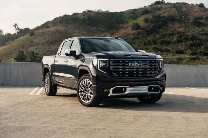 2025 GMC Sierra 1500 Denali Ultimate front