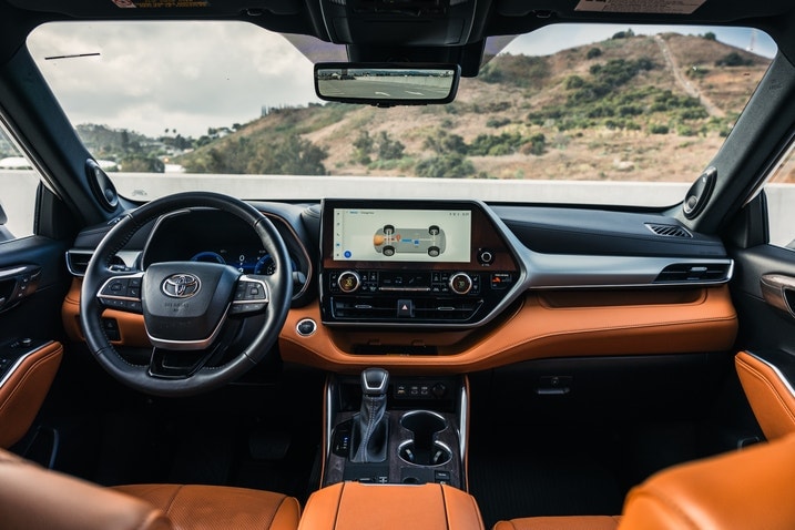 Toyota highlander hybrid interior