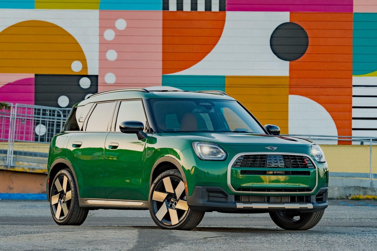 2025 Mini Countryman S front 3/4