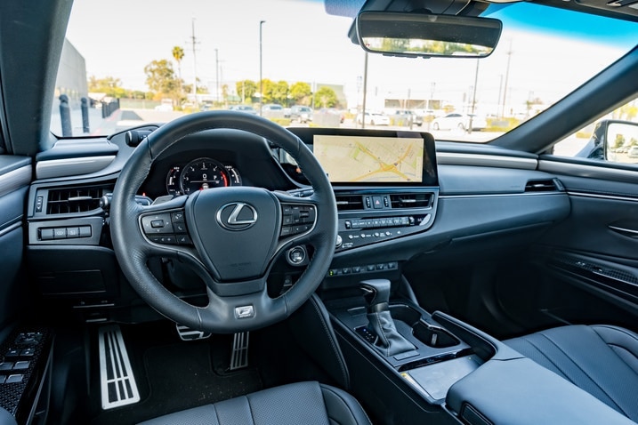 2025 Lexus ES 350 F Sport dash
