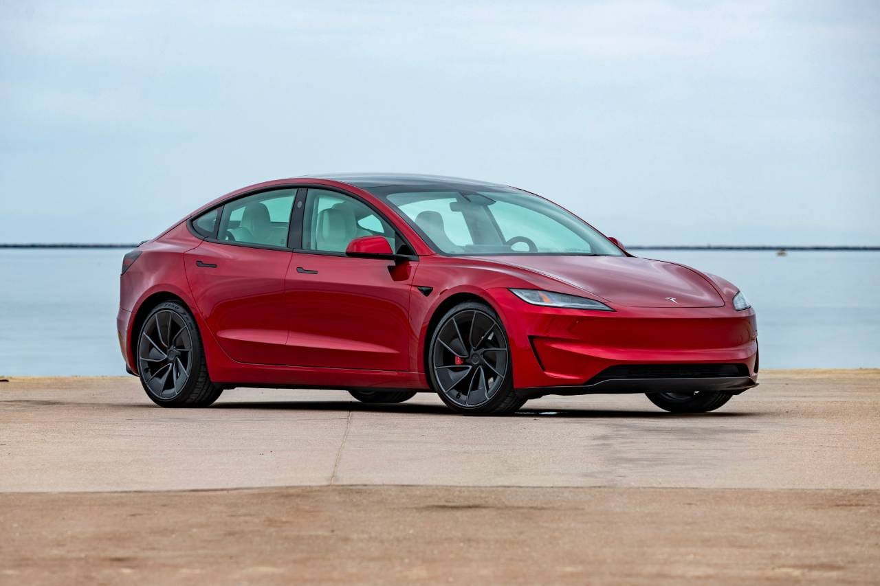2024 Tesla Model 3 Performance front 3/4