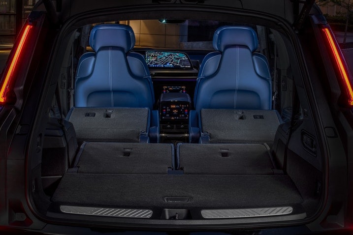 2026 Cadillac Vistiq cargo area