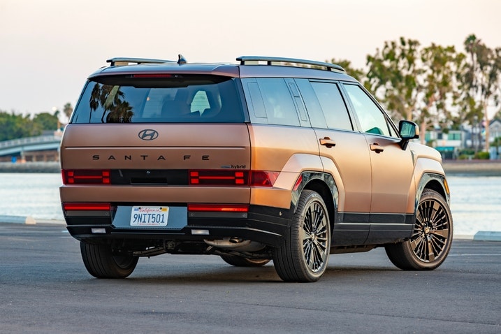 Edmunds' 2024 Hyundai Santa Fe Hybrid Calligraphy rear