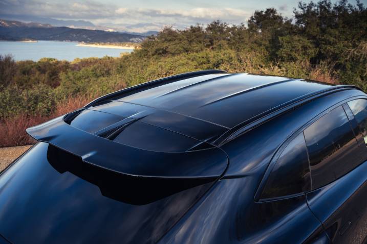 2026 Aston Martin DBX S carbon-fiber roof