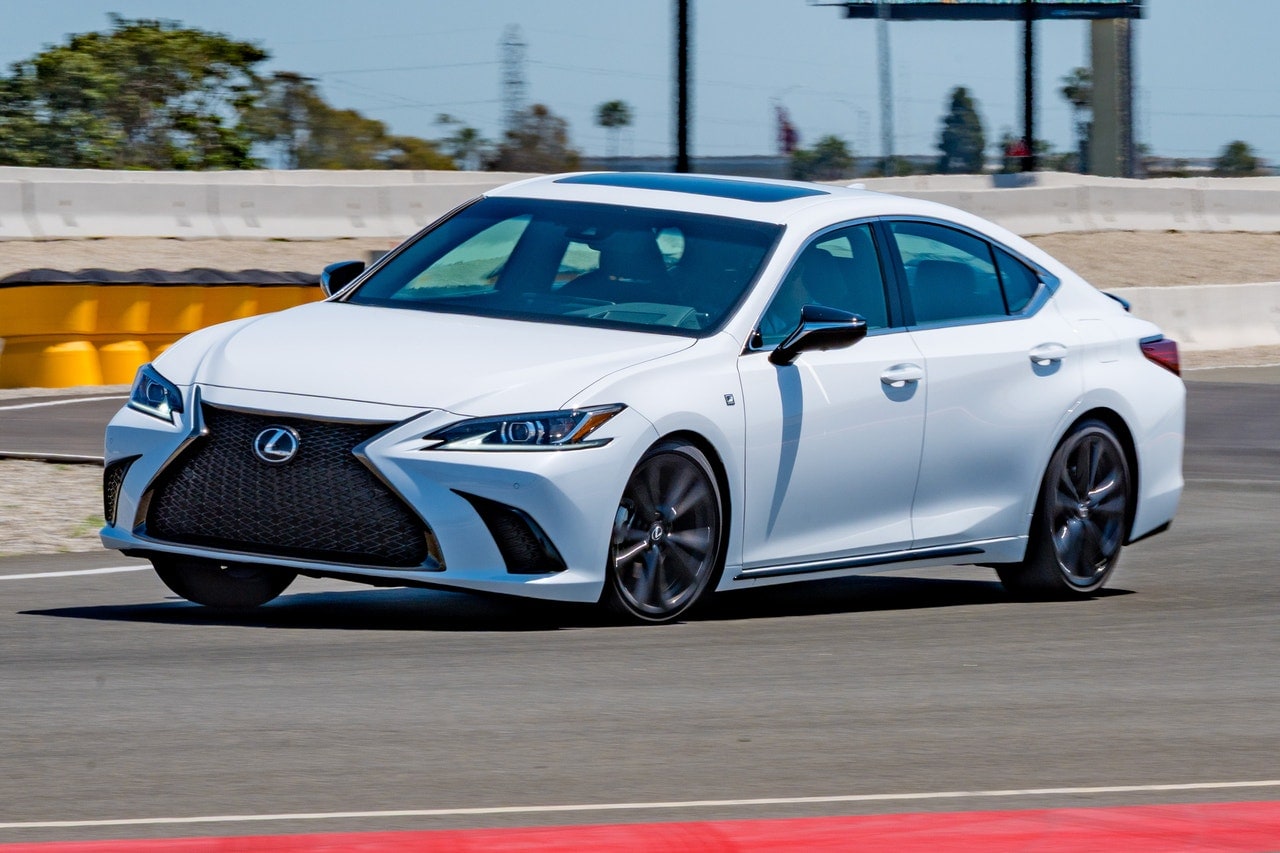 2025 Lexus ES 350 F Sport action