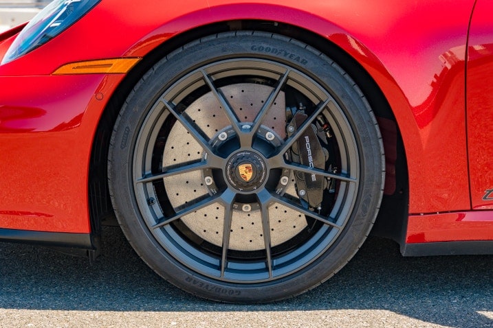 2025 Porsche 911 Carrera 4 GTS wheel